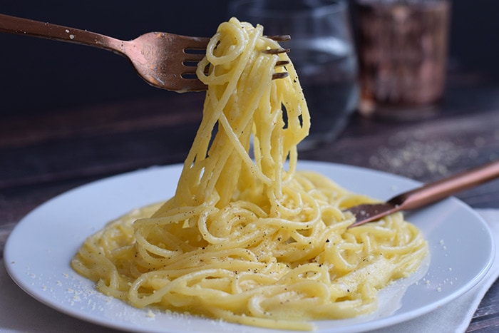 Low FODMAP truffle pasta with parmesan cheese (gluten-free)