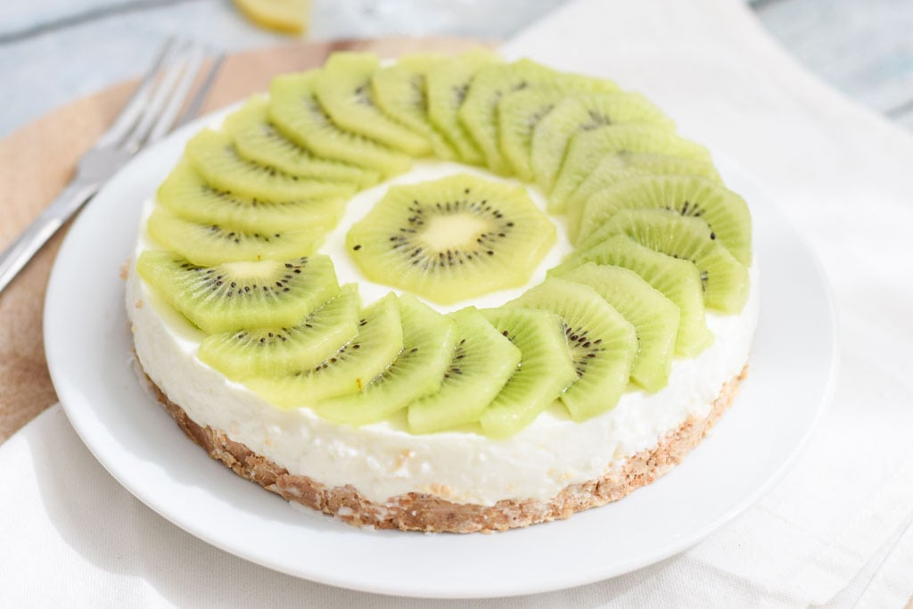 Healthy low FODMAP cheesecake with lemon (gluten-free, lactose-free)